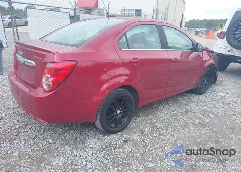 2015 Chevrolet Sonic Lt Auto из США, поврежденный, VIN 1G1JC5SG1F4150874